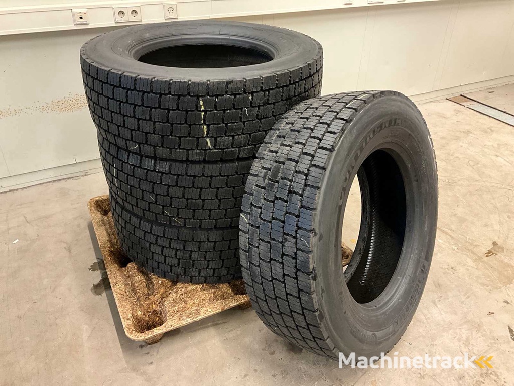 4x 315/60 R22.5 Retread Vrachtwagenband