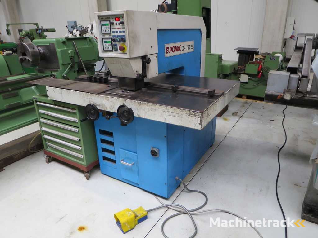EUROMAC XP 750 / 25 Stanz- und Nibbelmaschine