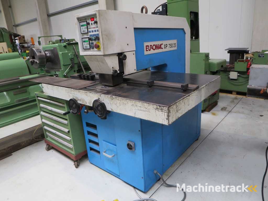 EUROMAC XP 750 / 25 Stanz- und Nibbelmaschine