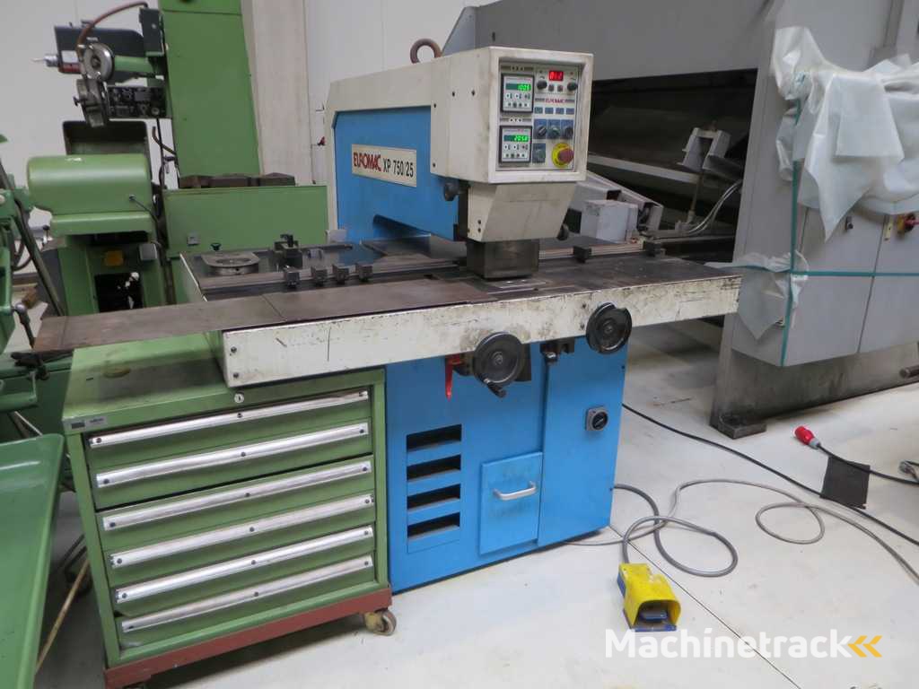 EUROMAC XP 750 / 25 Stanz- und Nibbelmaschine