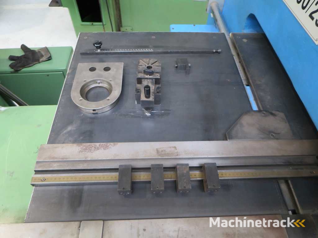 EUROMAC XP 750 / 25 Stanz- und Nibbelmaschine