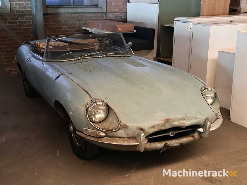 Jaguar E-Type XKE Cabriolet 4.2 6-Zylinder in Reihe Serie 11/2 1968 Roadster