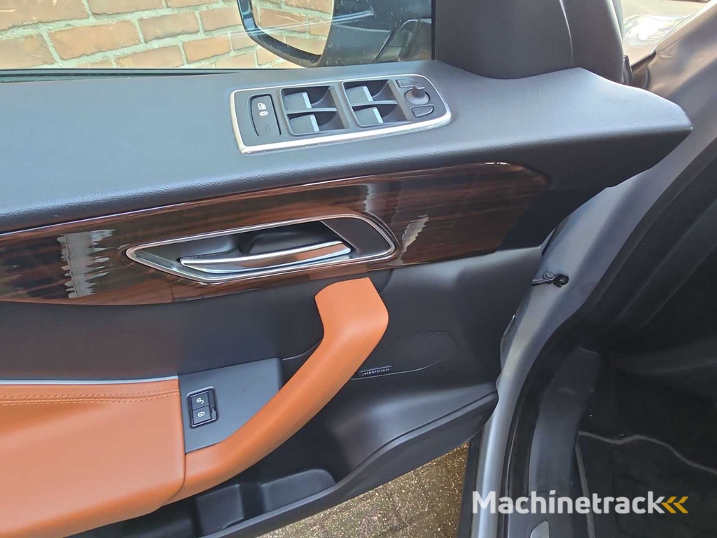 Jaguar F-PACE 2.0 Portfolio AWD 20d | ND-391-G