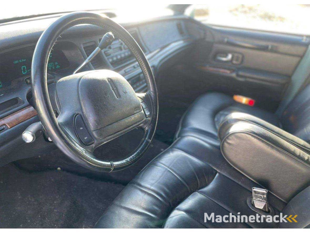 1997 Lincoln Town Car Limousine