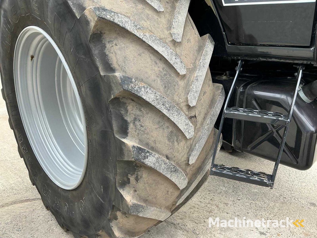 1996 Case IH 1455XL Vierwielaangedreven landbouwtractor