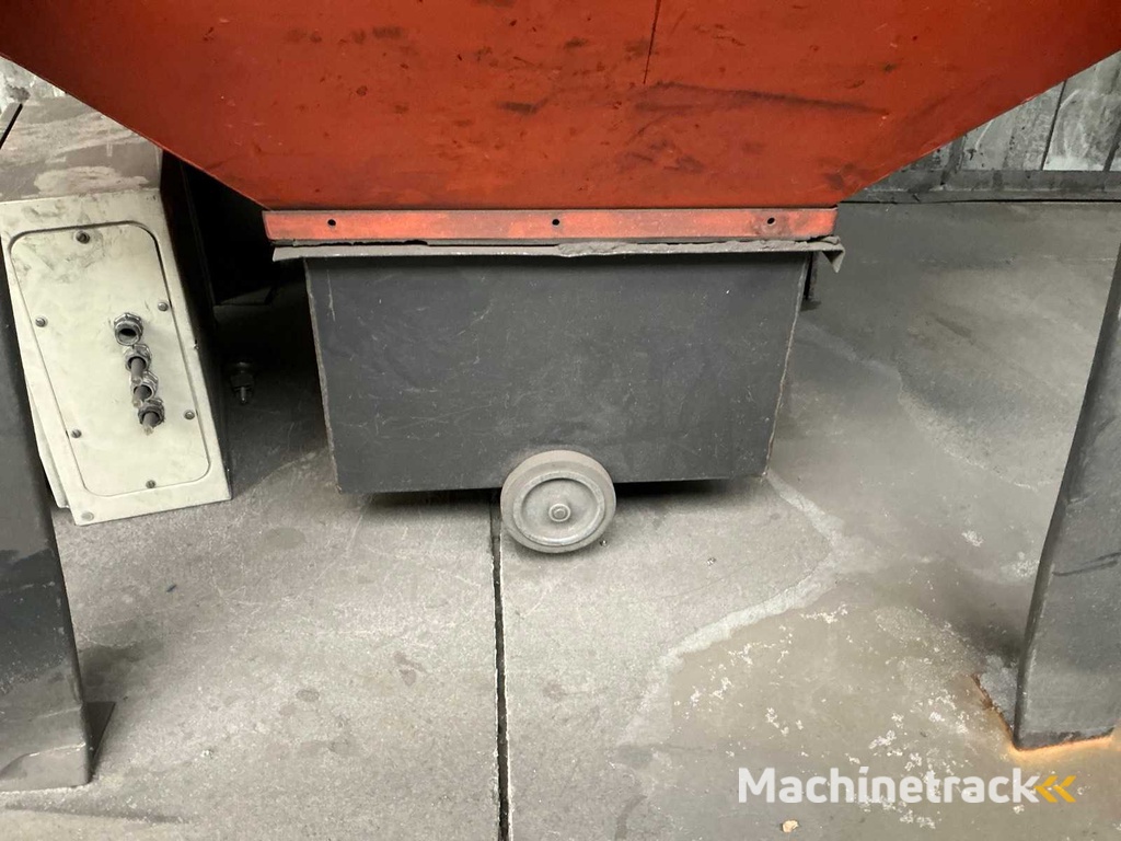 Kiekens DM 5551 Dustmaster Dust Filter Installation