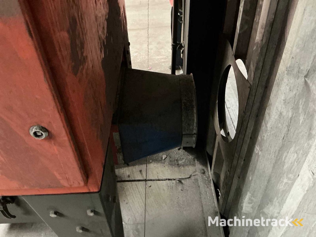 Kiekens DM 5551 Dustmaster Dust Filter Installation