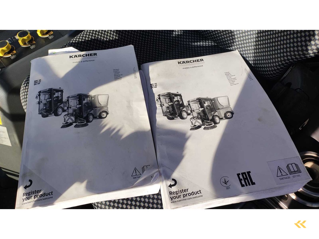 Kärcher - MIC 42 - 4x4 Kehrmaschine - 2019