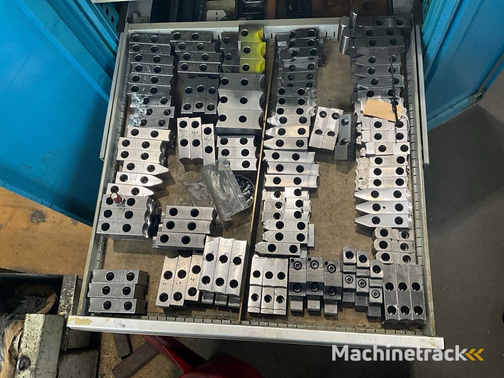 1998 Colchester CNC-2000 CNC Lathe with Turret Changer