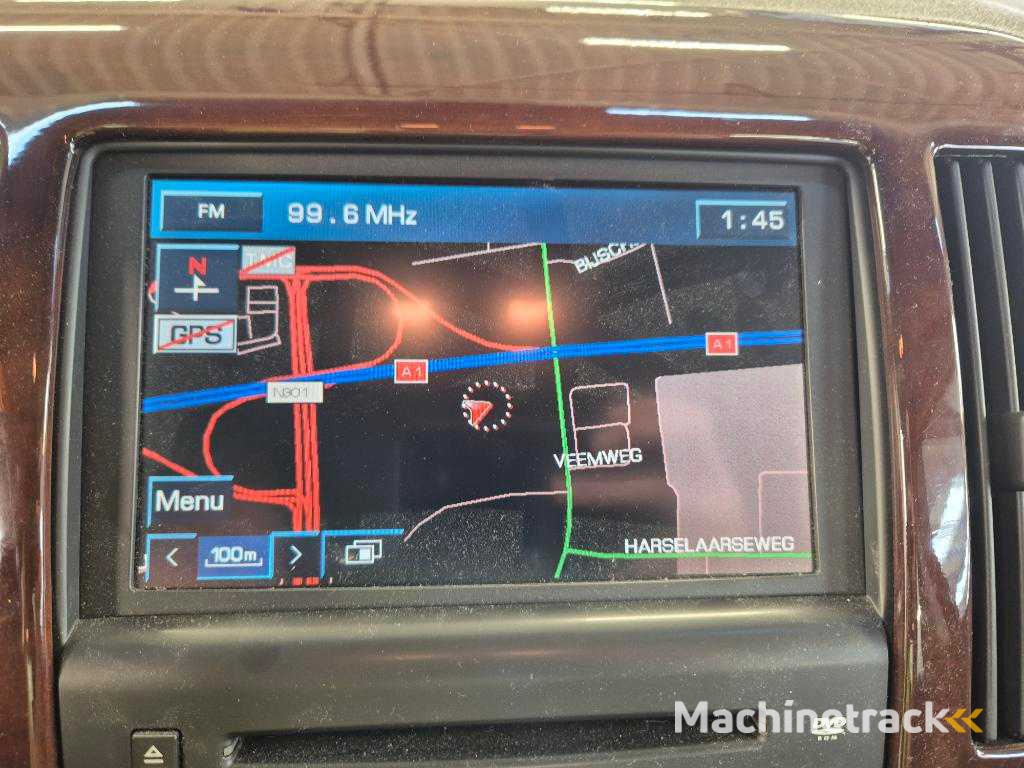 Cadillac STS 4.6 V8 Launch Edit, 86-XR-HP