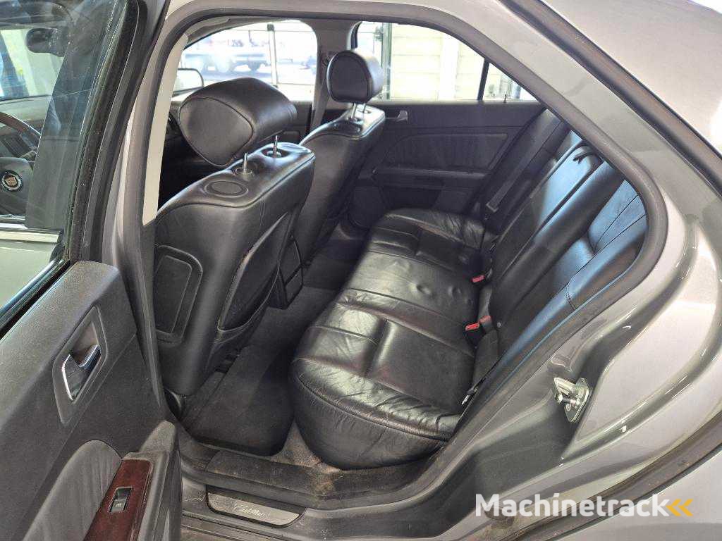 Cadillac STS 4.6 V8 Launch Edit, 86-XR-HP