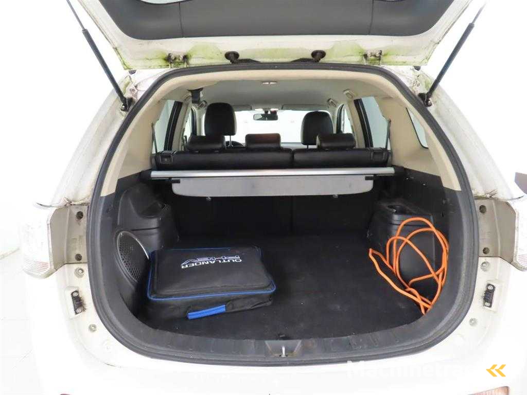 Mitsubishi Outlander 2.0 PHEV Intense + Automatik 3-SVS-60