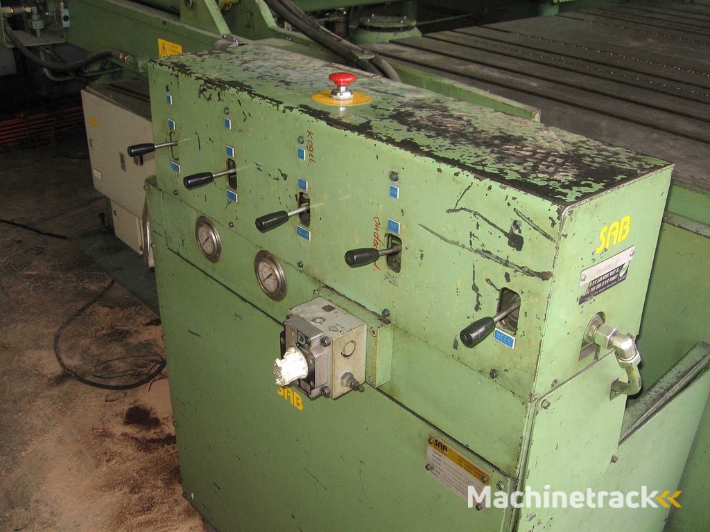 SAB - GKP220BT - Test press to check templates - 1994