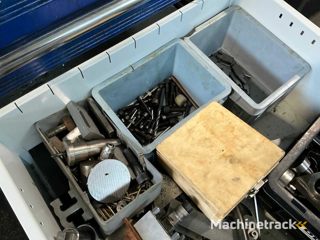 Workbench with contents