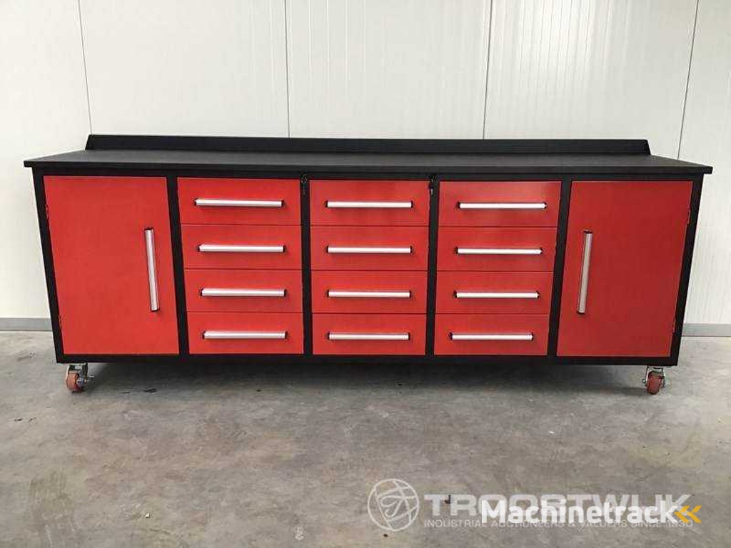 2025 -Easy-Going -10FT-12D-2- 01C - Werkbank