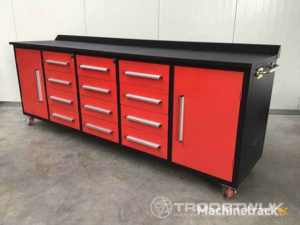 2025 -Easy-Going -10FT-12D-2- 01C - Werkbank