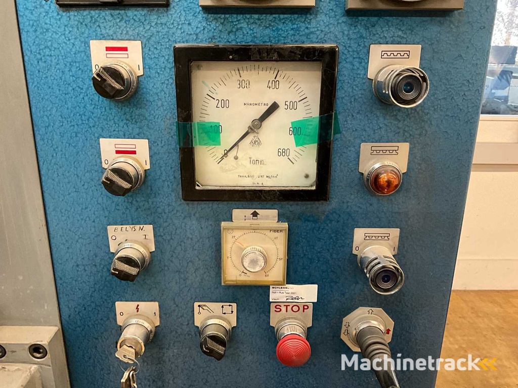 Bieffeb Hitte-pers machine