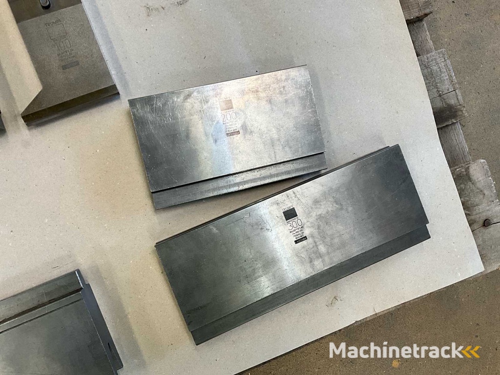 (C-1000) Trumpf diverse matrijzen (22x)