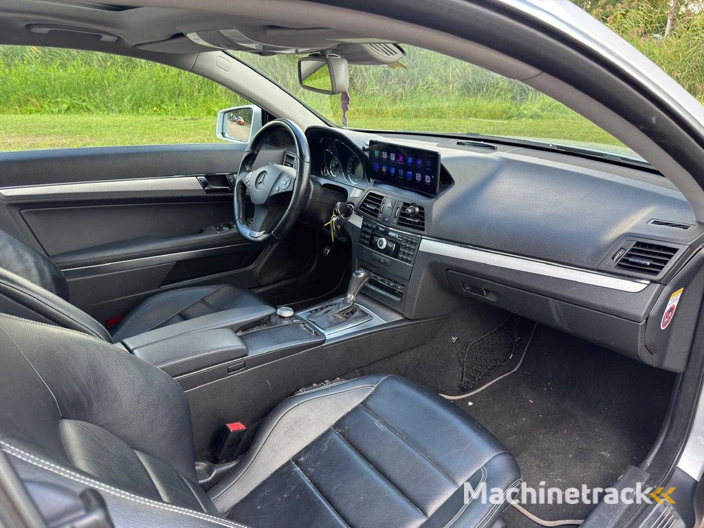 Mercedes-Benz E200 Coupé CGI Elegance Automaat; 32-SKF-4