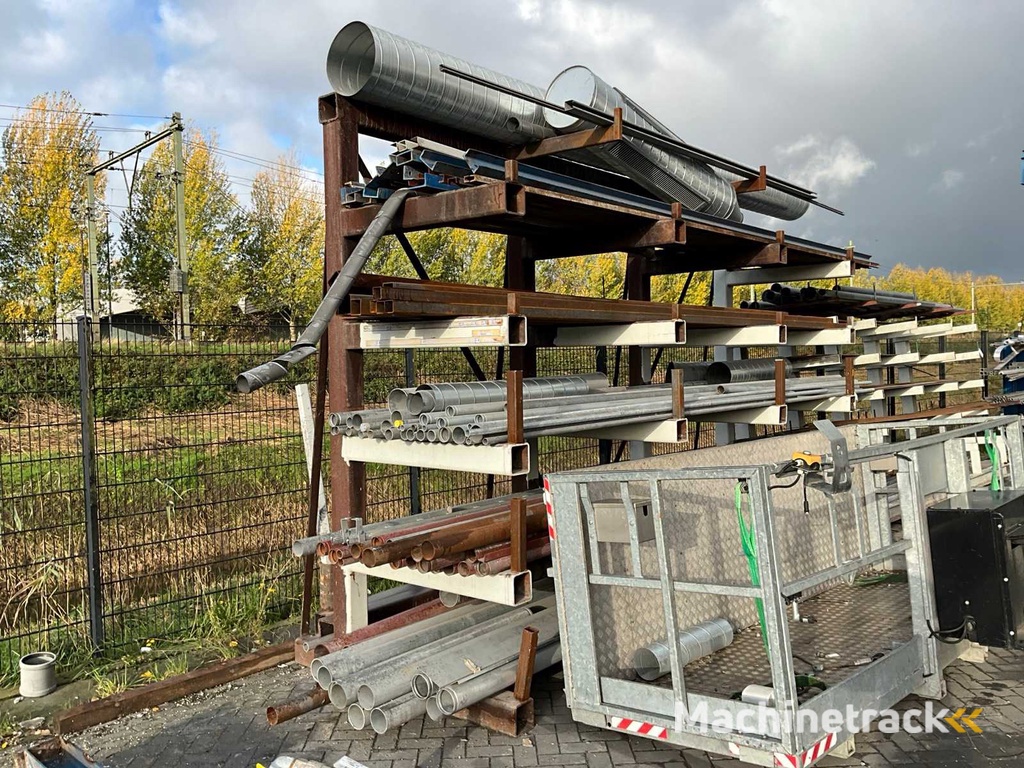 Lengtes stalen buizen