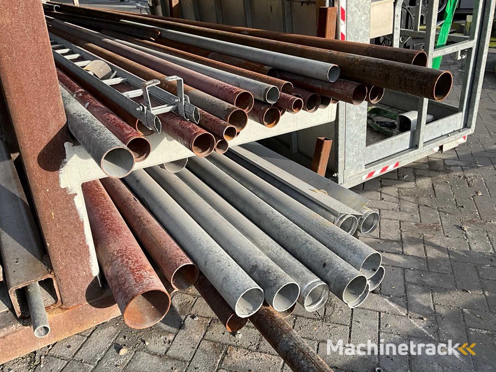 Lengtes stalen buizen