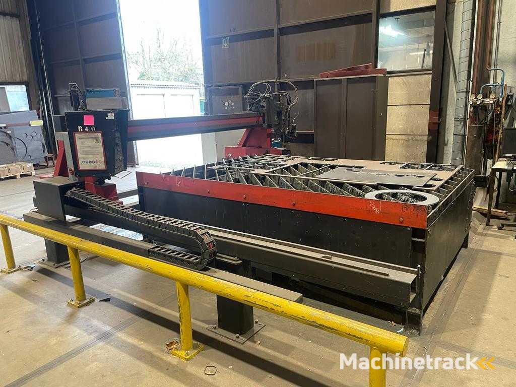CMC - 3.000 x 2.000 - Plasma cutting machine