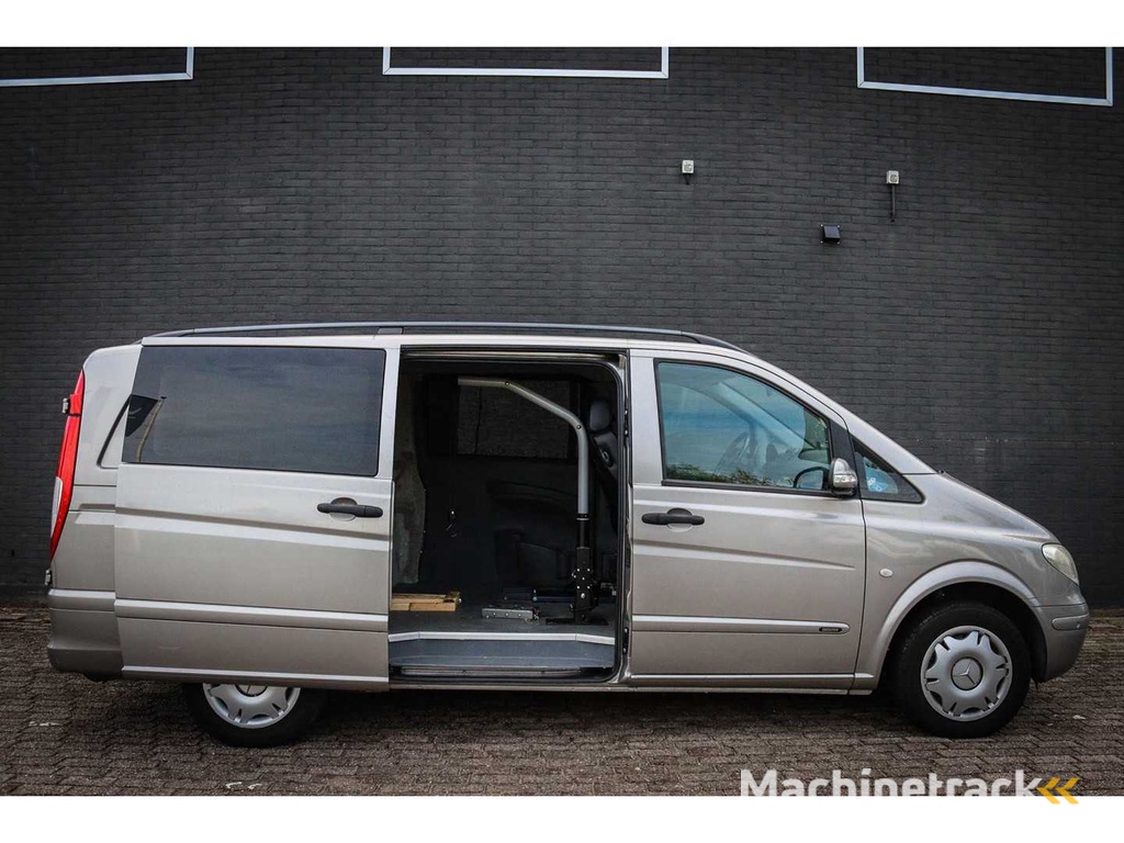 Mercedes-Benz Vito 111 CDI Rolstoelauto, 38-VNK-7