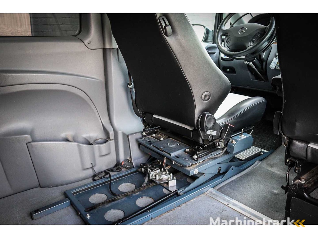 Mercedes-Benz Vito 111 CDI Rolstoelauto, 38-VNK-7