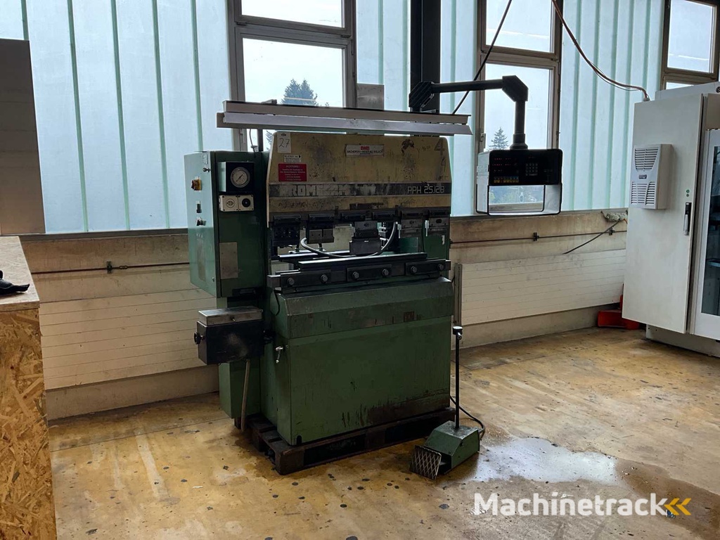 1985 Promecam PPH 25.12B Press brake