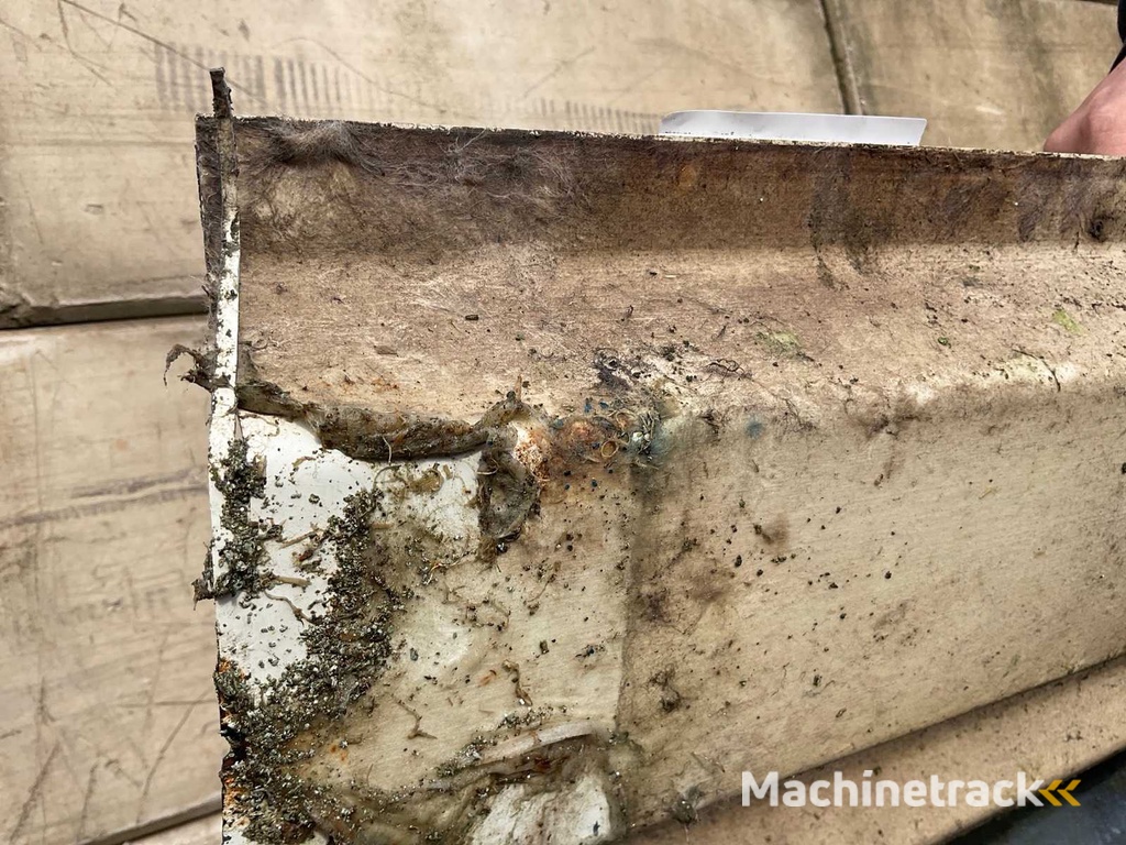 Stapel verzinkter Flachstahl-Profilbleche