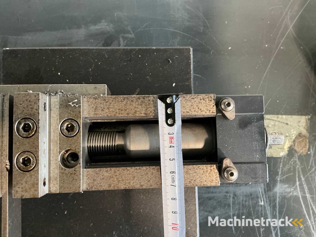 ALLMATIC-JAKOB NC 70 Precisie machinebankschroef