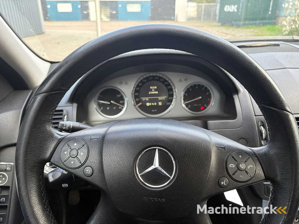 Mercedes-Benz c klasse 180 K Avantgarde Automaat Airco Cruise, J-732-NT