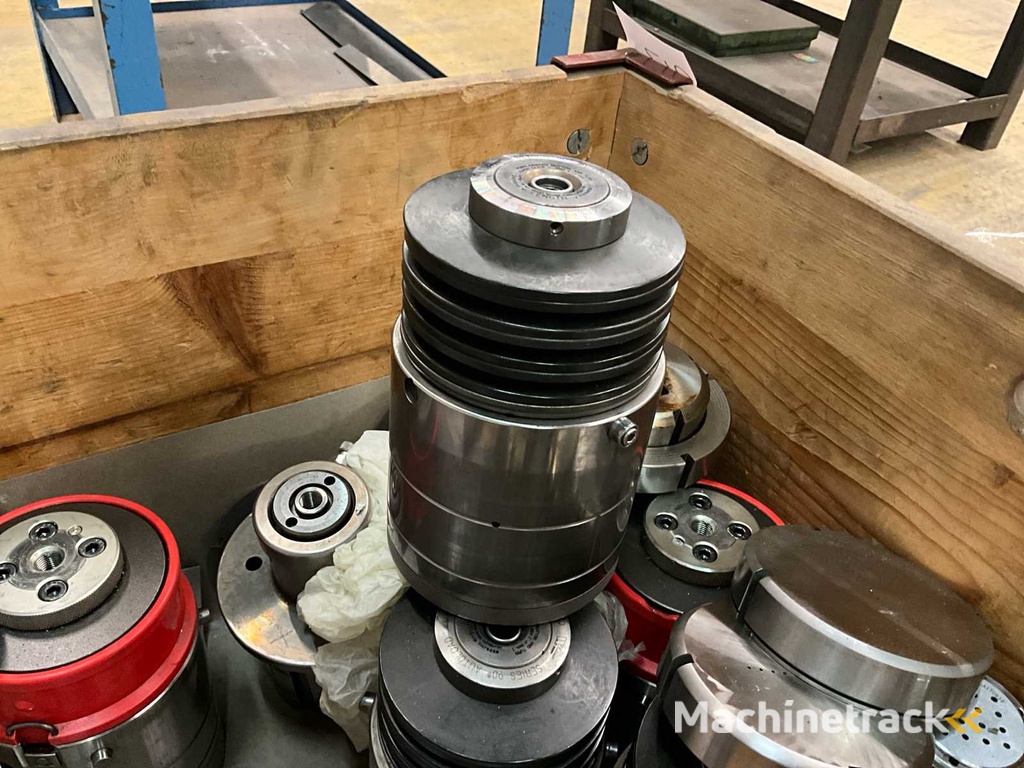 Various punching tools (40x)