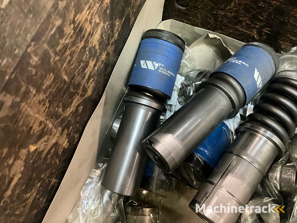 Various punching tools (40x)