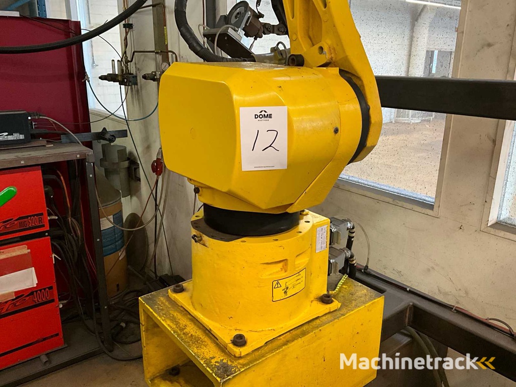 2002 fanuc ARC Mate 100iB 6-assige lasrobot