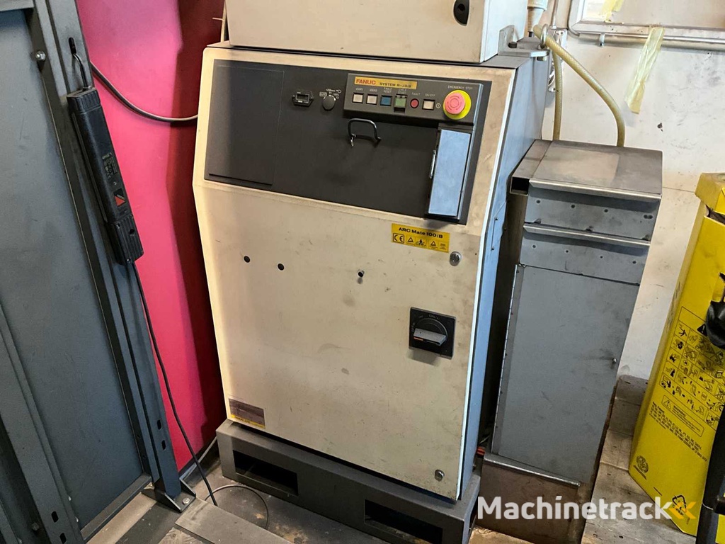2002 fanuc ARC Mate 100iB 6-assige lasrobot