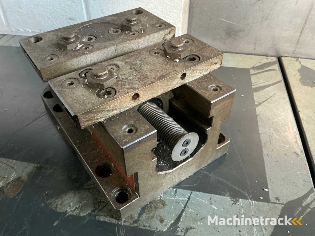 ALLMATIC-JAKOB T-Rex 125 Centrische bankschroef