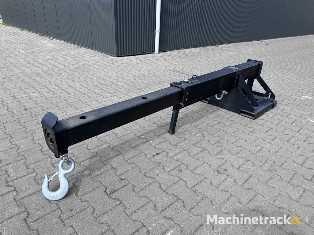 Field Industries Extendable jib for forklift