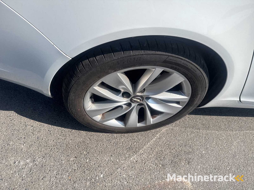 2013 - Opel Insignia Sports Tourer SW - Personenauto