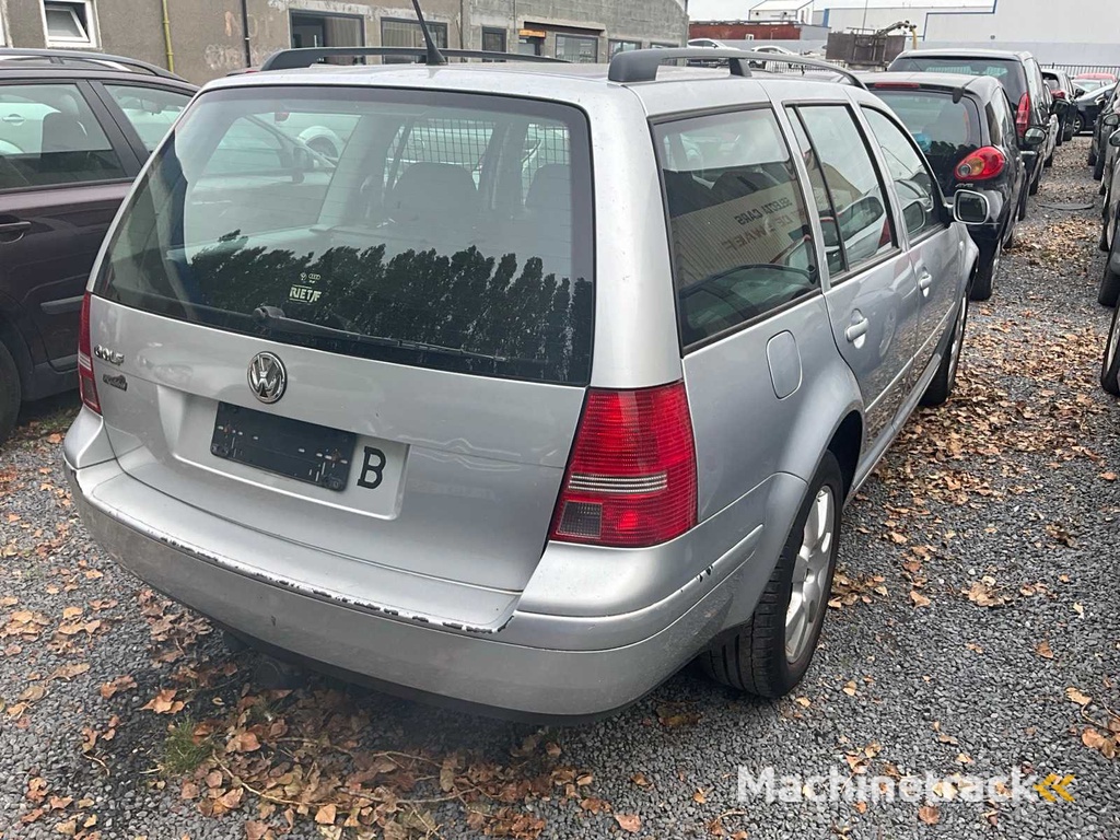 2003 Volkswagen Golf