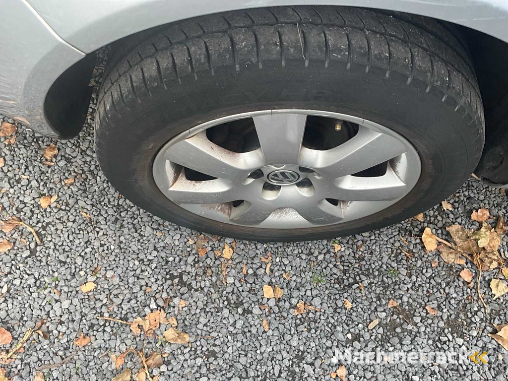 2003 Volkswagen Golf