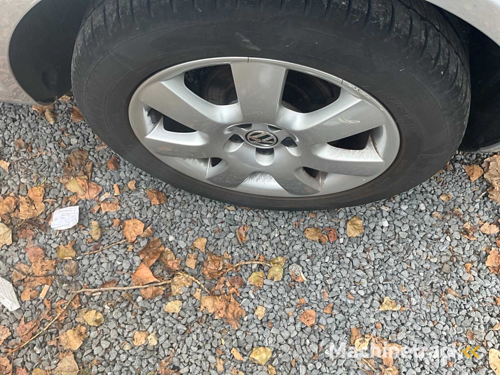 2003 Volkswagen Golf