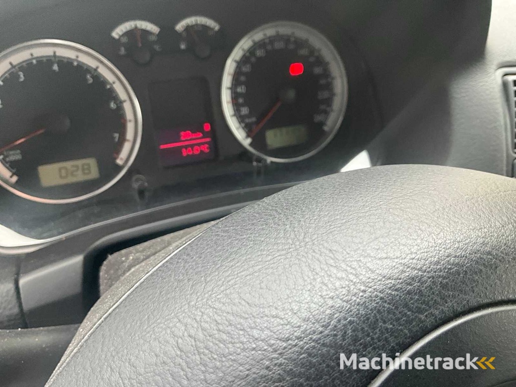 2003 Volkswagen Golf