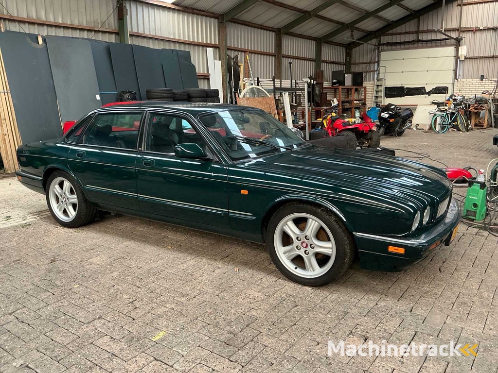 Jaguar XJR 4.0 PKW