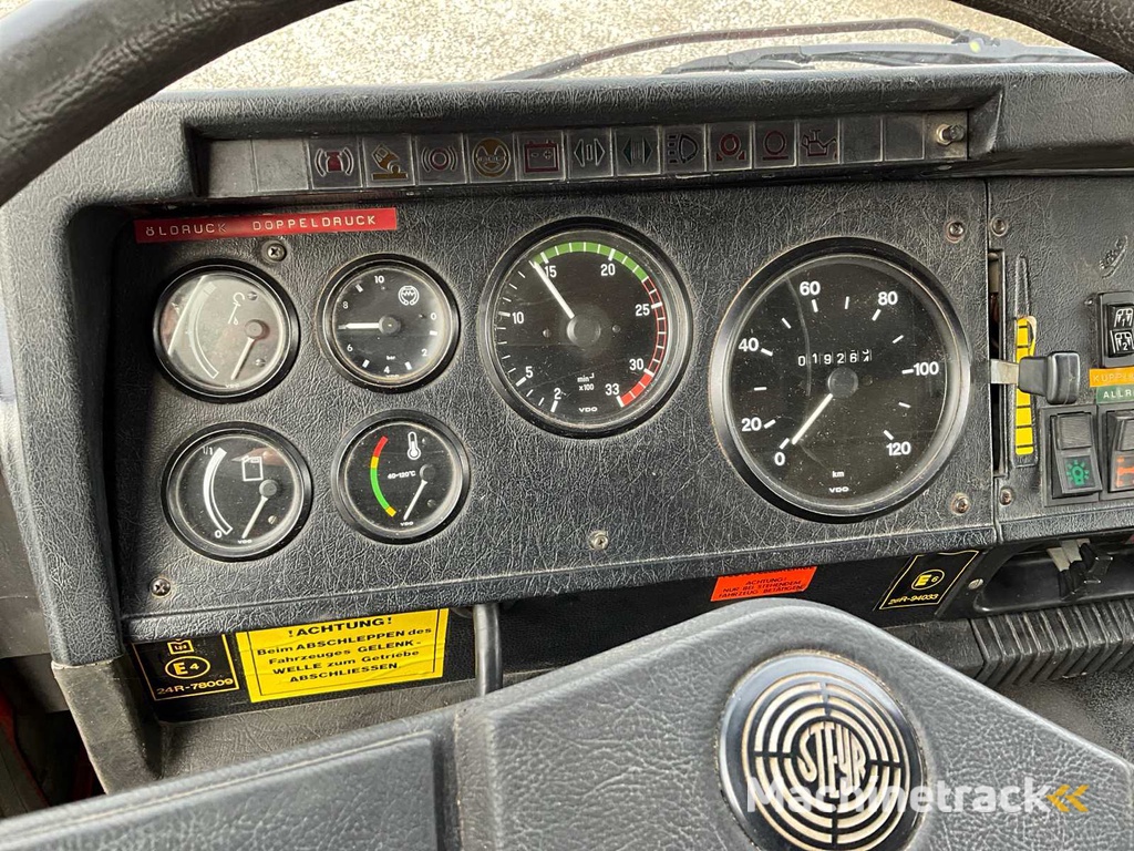 1982 Steyr 791.195/L35/4x4 Vrachtwagen