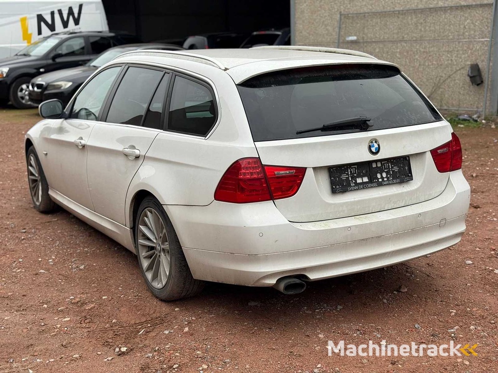 2012 BMW 318I