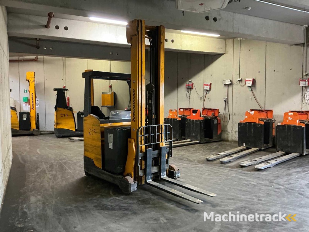 2011 Jungheinrich ETV214 Schubmaststapler