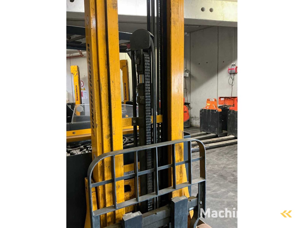 2011 Jungheinrich ETV214 Schubmaststapler