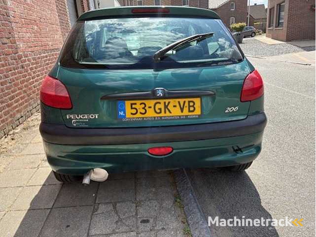 Peugeot - 206 - 1.4 Gentry - PKW - 2001