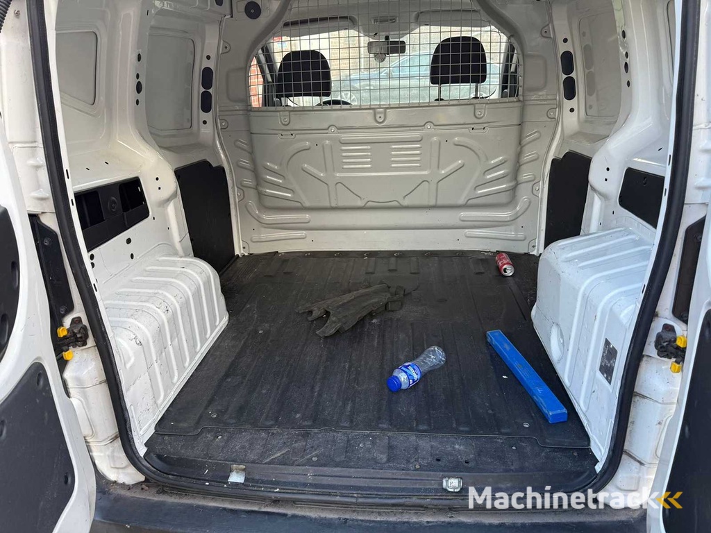 Peugeot Bipper Leicht-Lkw 2015